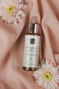 Kosteuttava seerumi hyaluronihapolla, 30 ml
