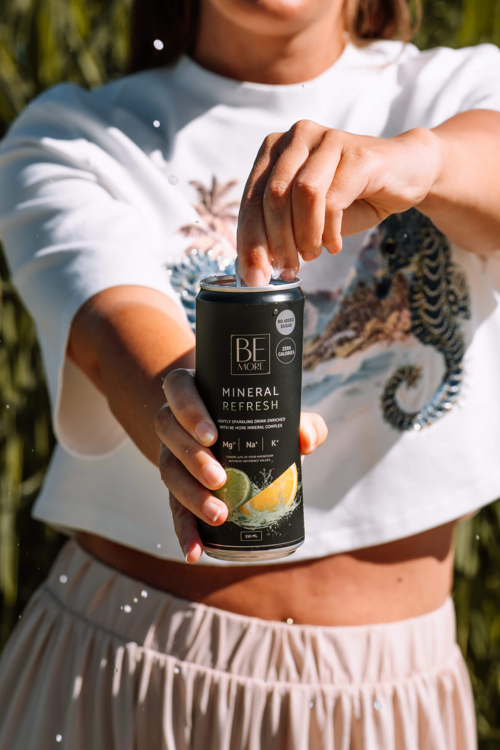 Mineral Refresh kivennäisaineita sisältävä hiilihapotettu vesi, 330 ml